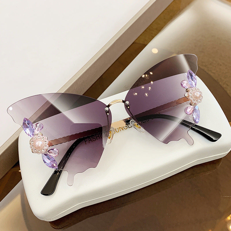 Diamond-encrusted Sunglasses In Butterfly Shape